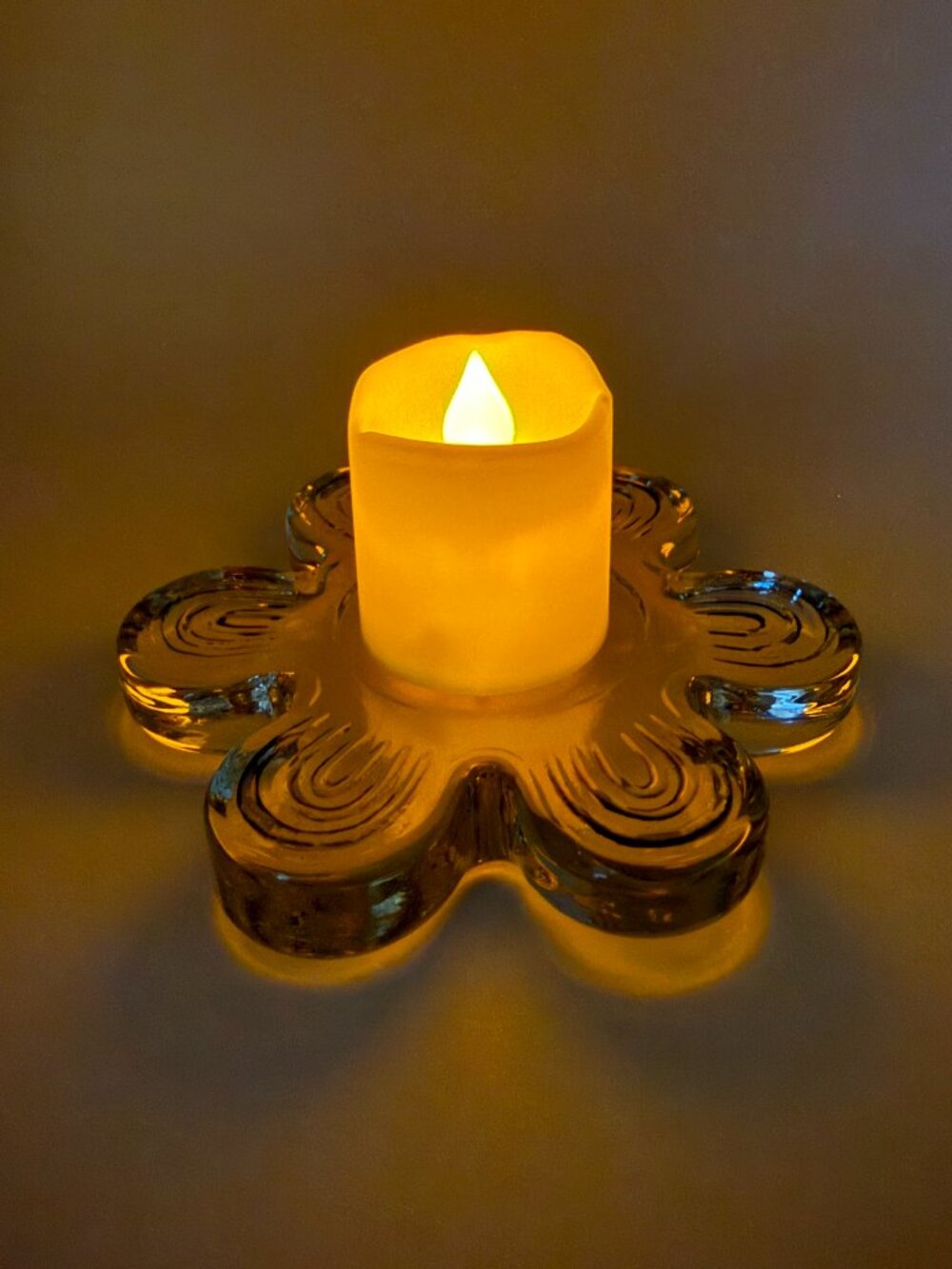 VTG Y2K Glass Daisy Candle Votive Holder
